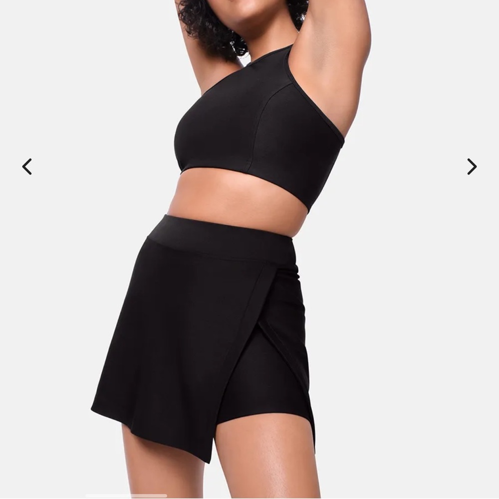 Outdoor Voices Court Skort 4.5” WORN 2 times!